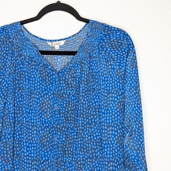 Tucker Flare Sleeve Classic Blouse Celestial Spots in Silk Crepe de Chine - Picture 2 of 8